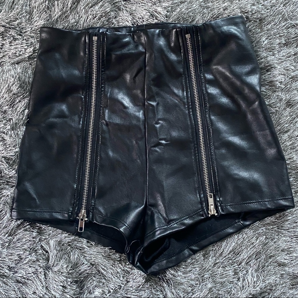forever 21 zip up leather shorts